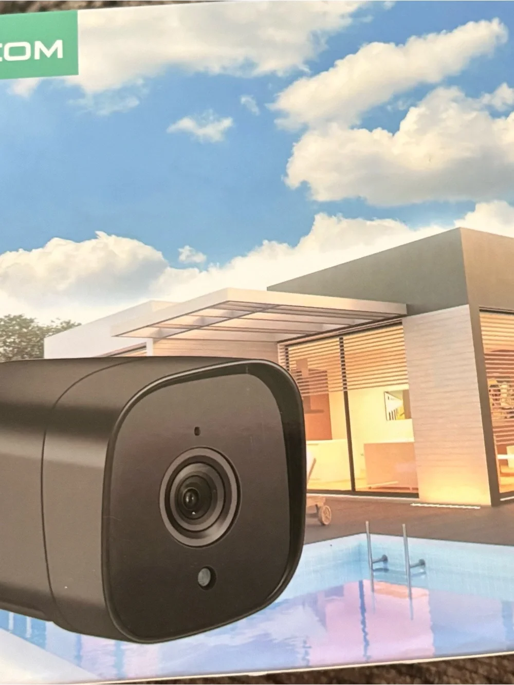 AMICCOM Z7 Outdoor/Indoor WiFi IP Security Camera – NEW